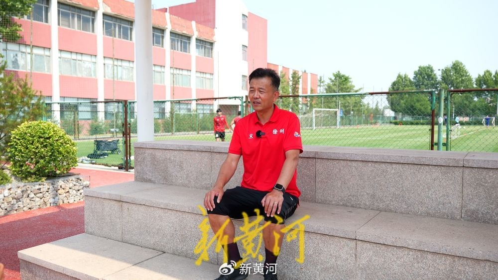 徐州領(lǐng)隊(duì)：蘇超尚未具備盈利條件，球員僅有基本工資和一定獎(jiǎng)金