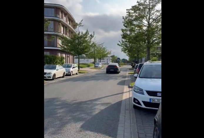 記者：吉滕斯對(duì)轉(zhuǎn)會(huì)告吹感到非常沮喪，他已駕車高速駛離訓(xùn)練場(chǎng)