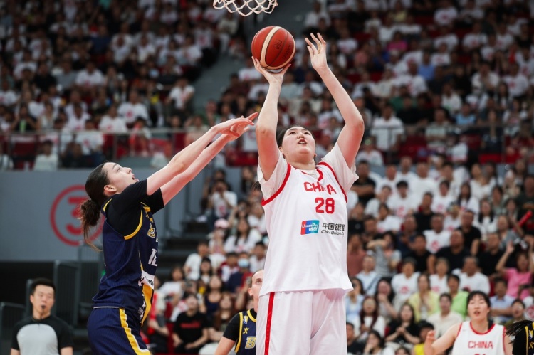 ??熱身賽-張子宇成年國家隊(duì)首秀18+7 中國女籃46分大勝波黑