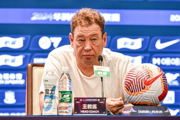 斯盧茨基：阿馬杜、朱辰杰都有機會出場 去年戰(zhàn)平新鵬城已是過去