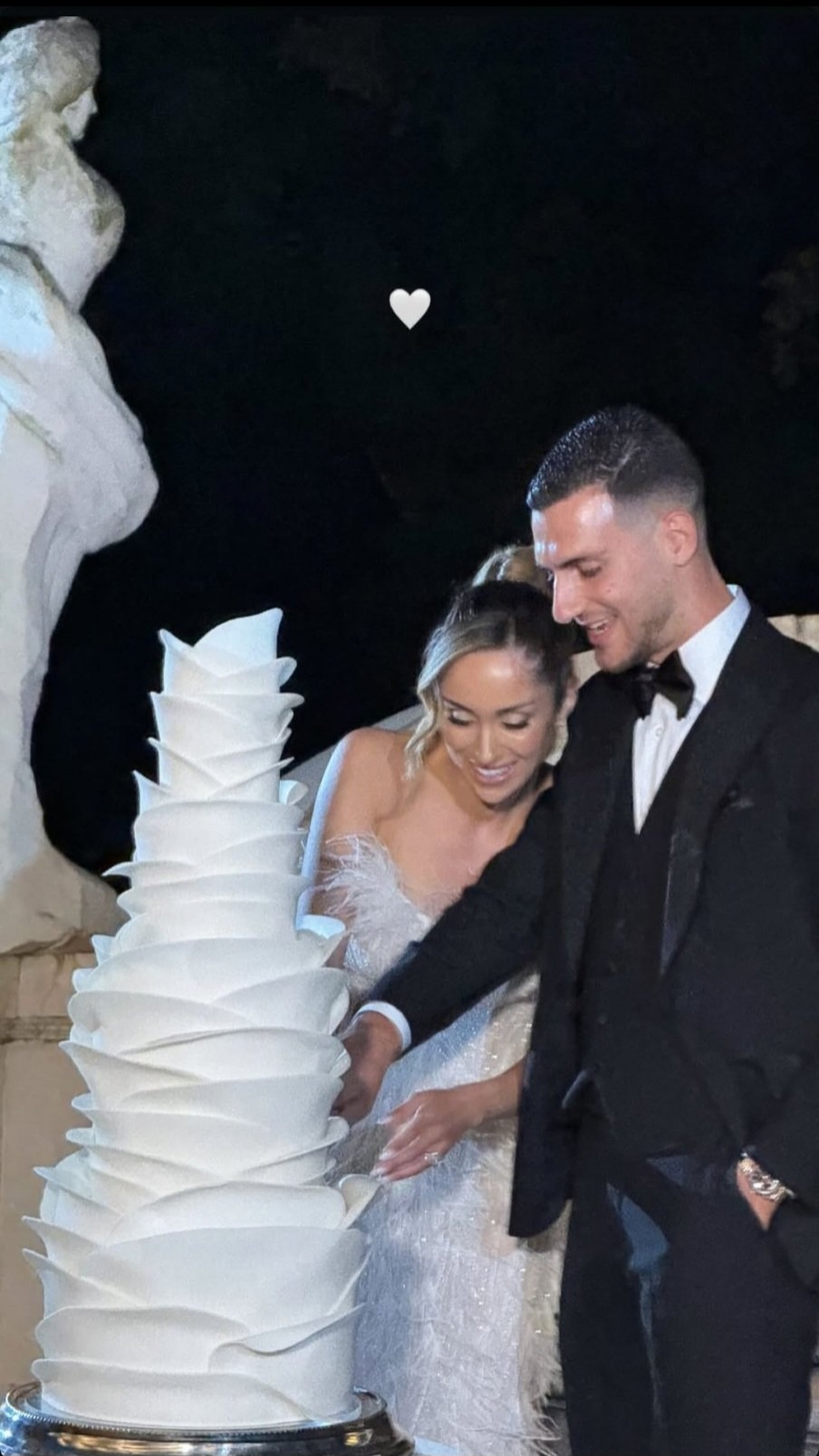 姐弟戀修成正果！達洛特與女友克勞迪婭舉辦婚禮