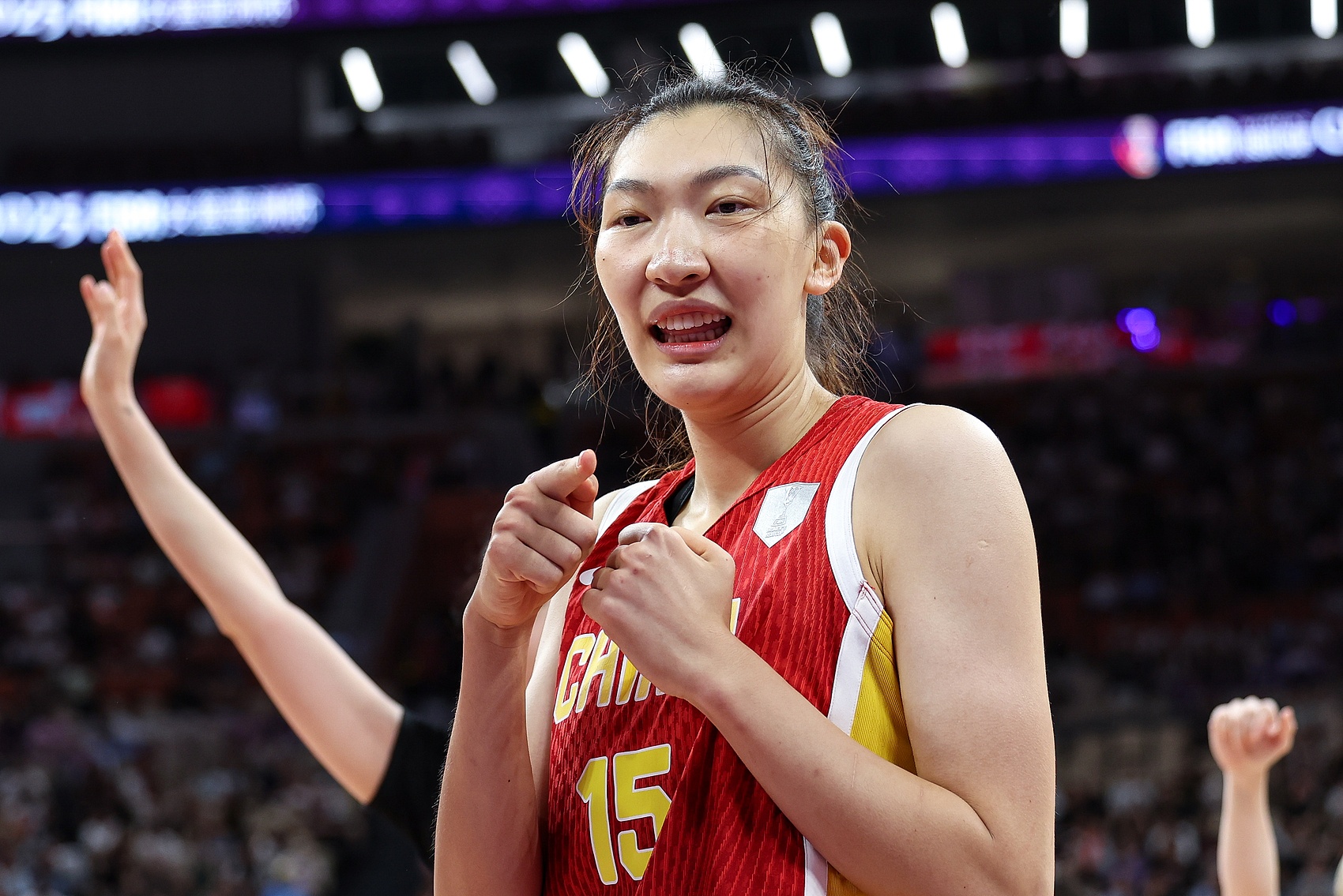 填滿數(shù)據(jù)欄！韓旭13投7中拿下18分12板1助1斷2帽 正負(fù)值+20