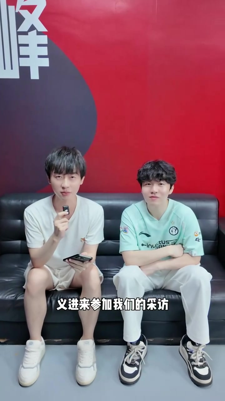小賈也在！范弗里特曬訓(xùn)練視頻：突破中的急停跳投和三分